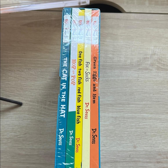 Dr Seuss’s beginner book collection NWT - Picture 2 of 6